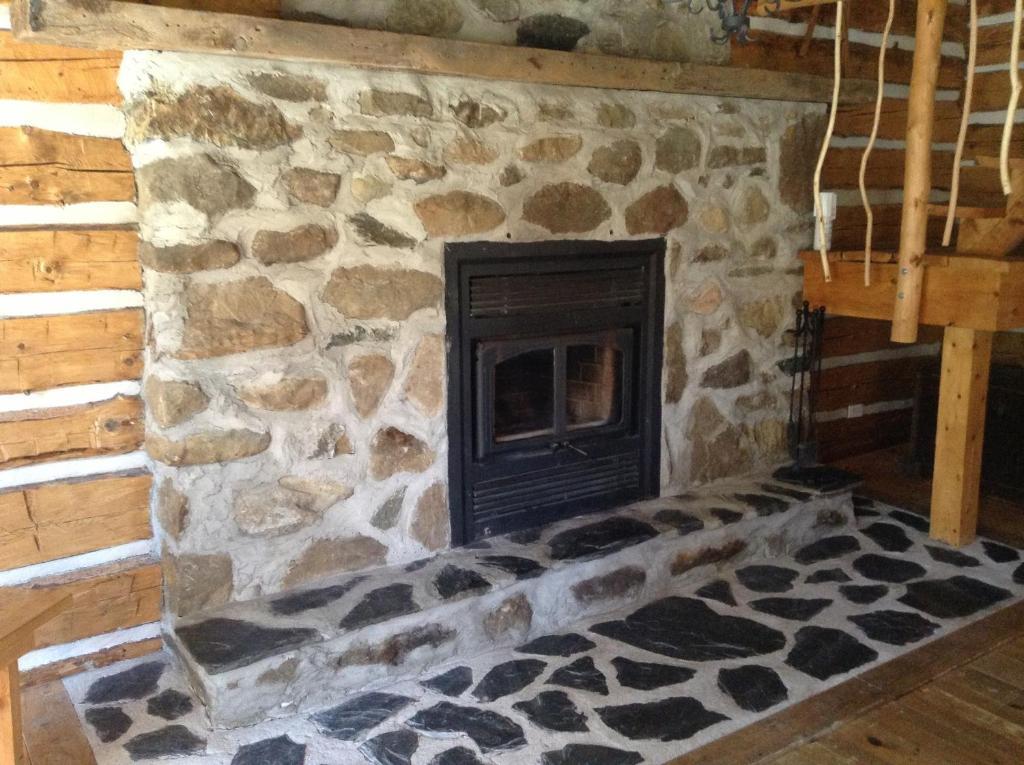 איסטמן Chalet Ancestral L'Orignal מראה חיצוני תמונה